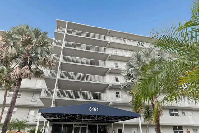 $2,450 | 6161 Northwest 2nd Avenue, Unit 420, Boca Raton, FL 33487