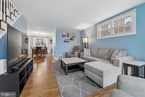 $2,300 | 273 Westbrook Drive, Clifton Heights, PA 19018