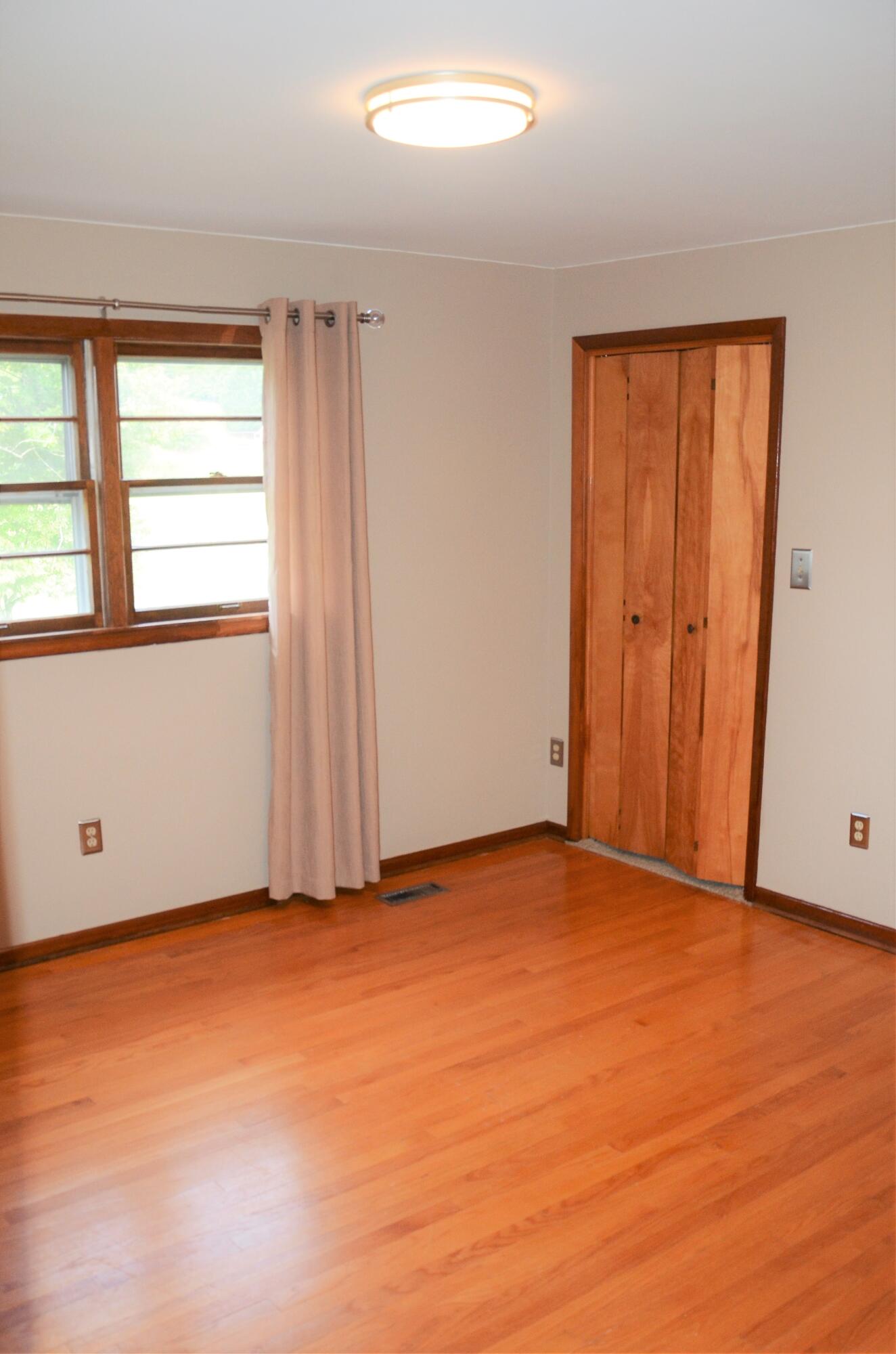 405 Sells Road Bluff City, TN 37618 - Photo 22 of 42 Bedroom 2