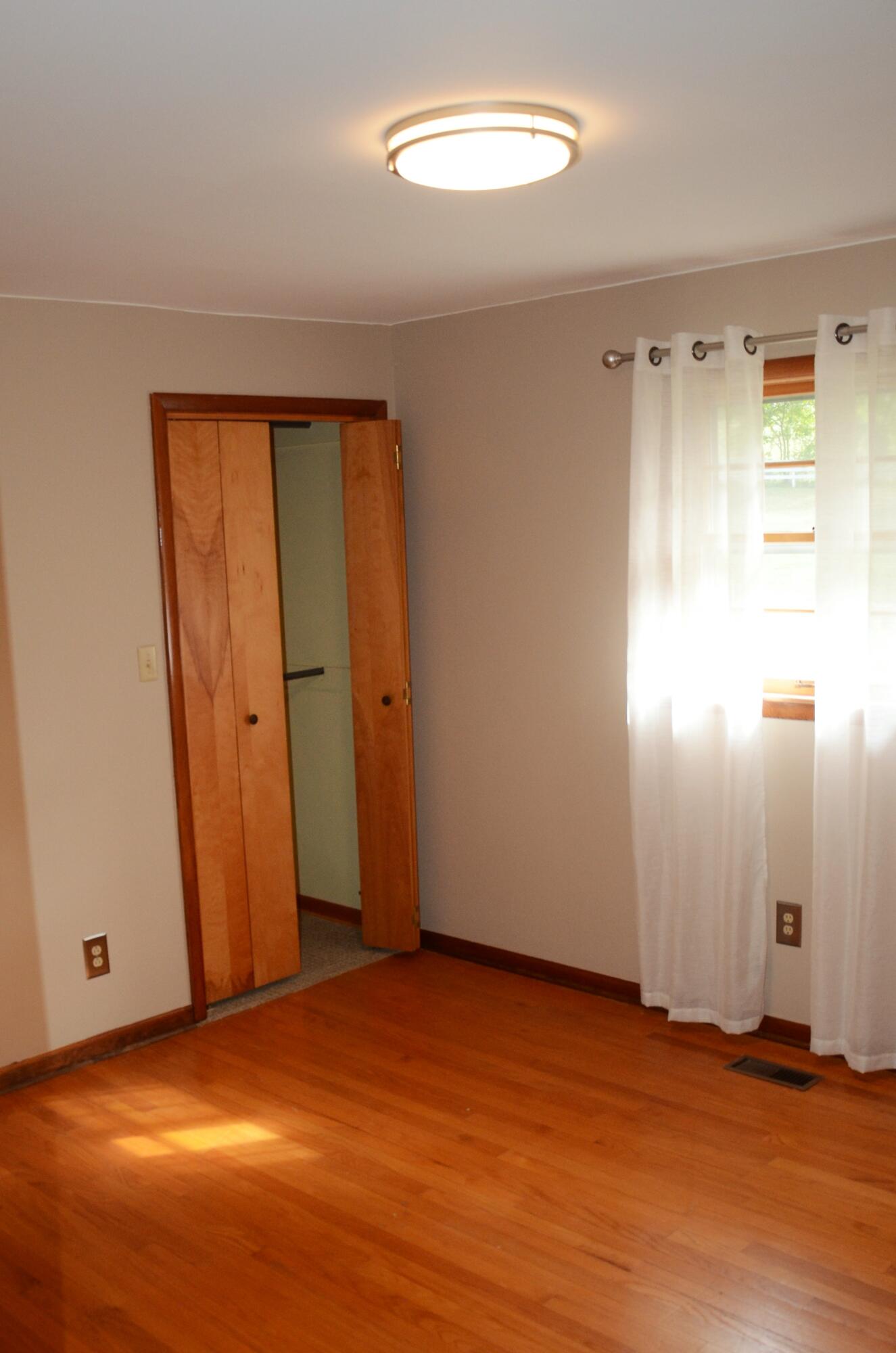 405 Sells Road Bluff City, TN 37618 - Photo 24 of 42 Bedroom 4