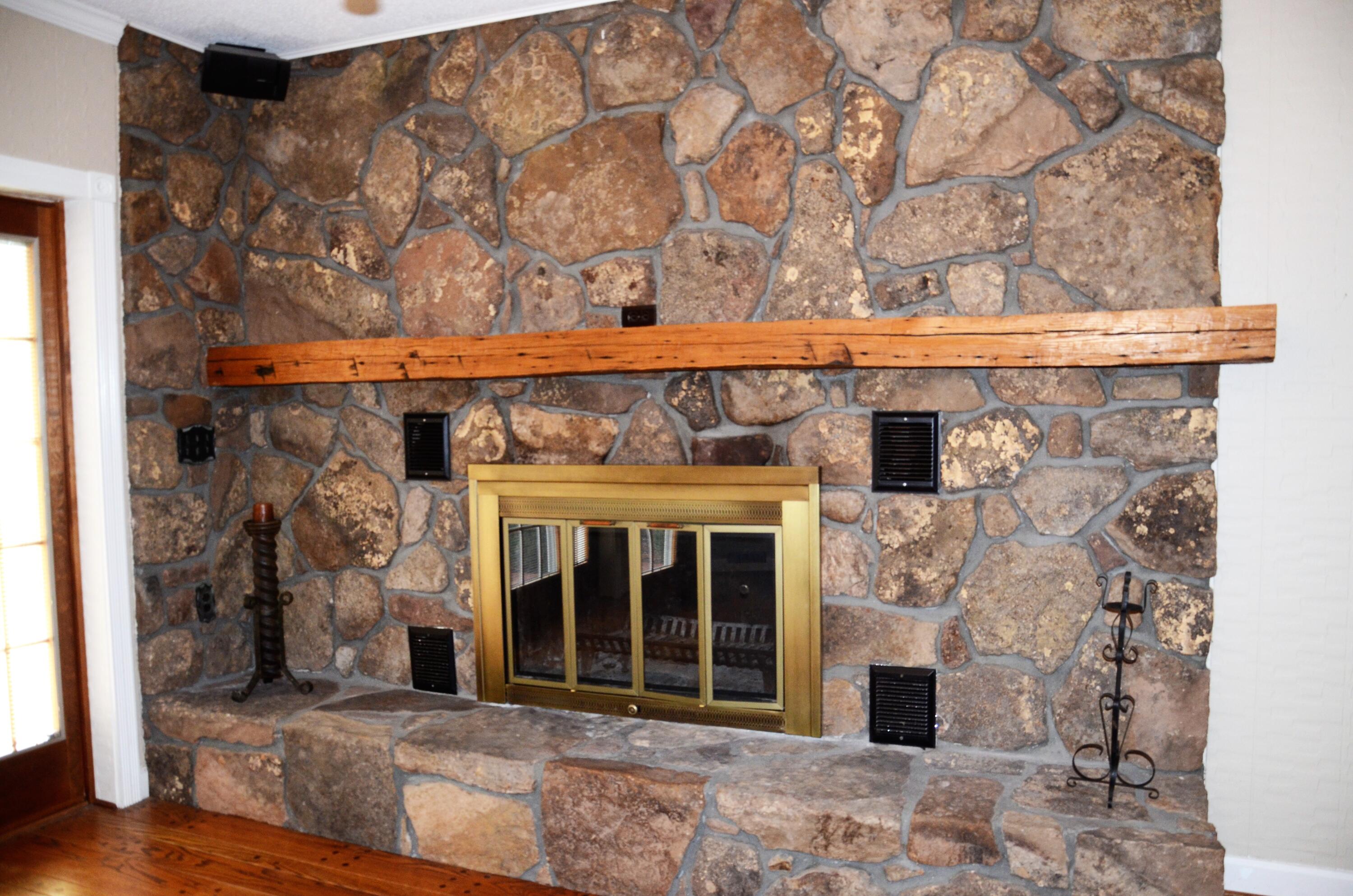 405 Sells Road Bluff City, TN 37618 - Photo 25 of 42 Brown Fireplace