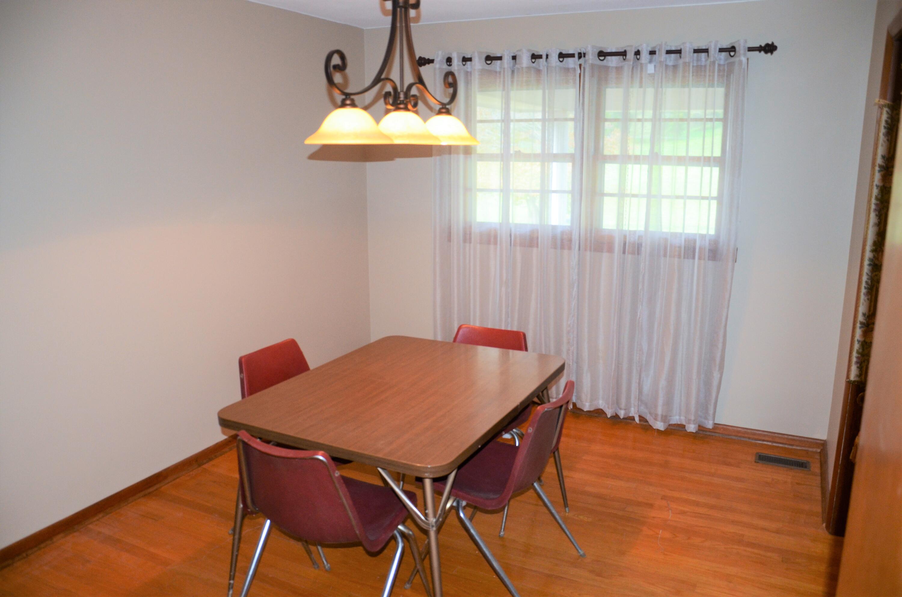 405 Sells Road Bluff City, TN 37618 - Photo 29 of 42 DIning Room