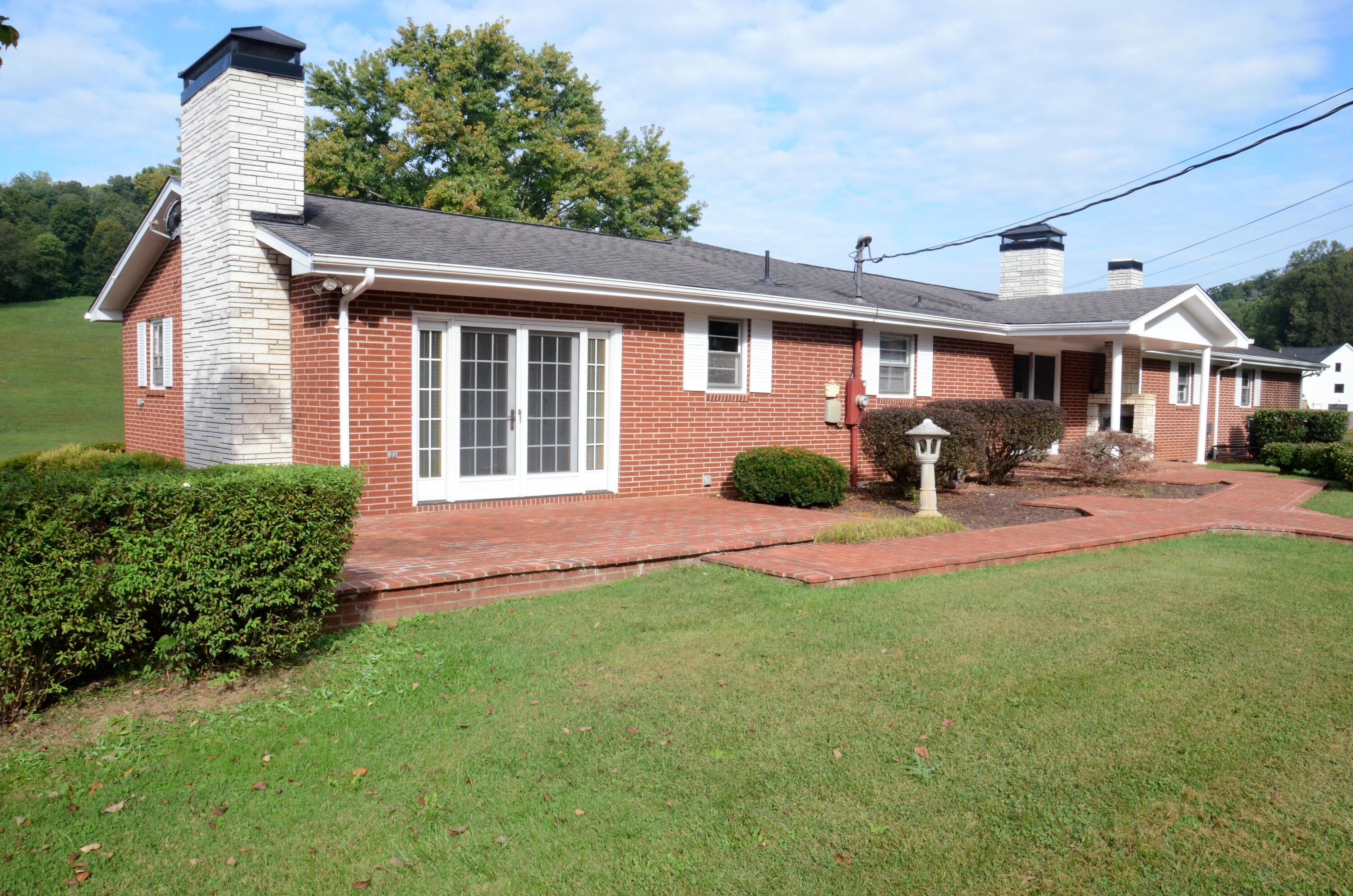 405 Sells Road Bluff City, TN 37618 - Photo 4 of 42 4 Outdoor Back Patio