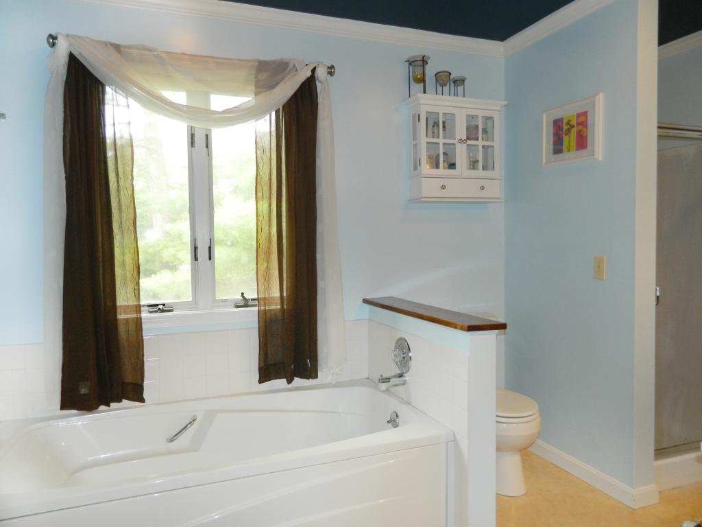 365 Southridge Road Williston, VT 05495 - Photo 12 of 18 Gallery Image 12