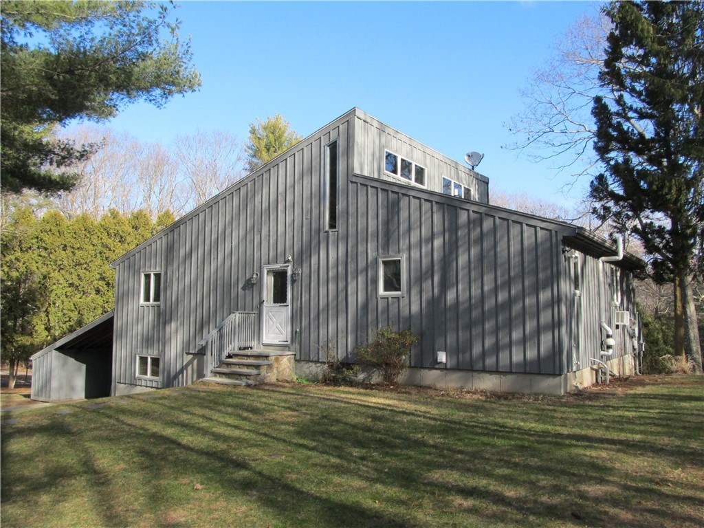 157 Stone Dam Road Glocester, RI 02857 - Photo 3 of 19