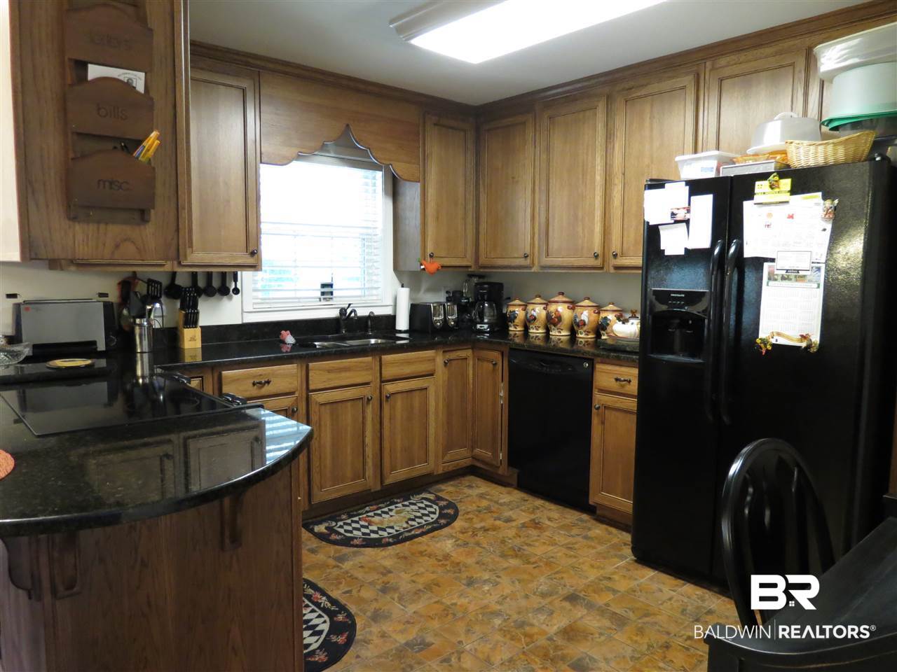 304 Marcella Avenue Daphne, AL 36527 - Photo 4 of 22 Kitchen