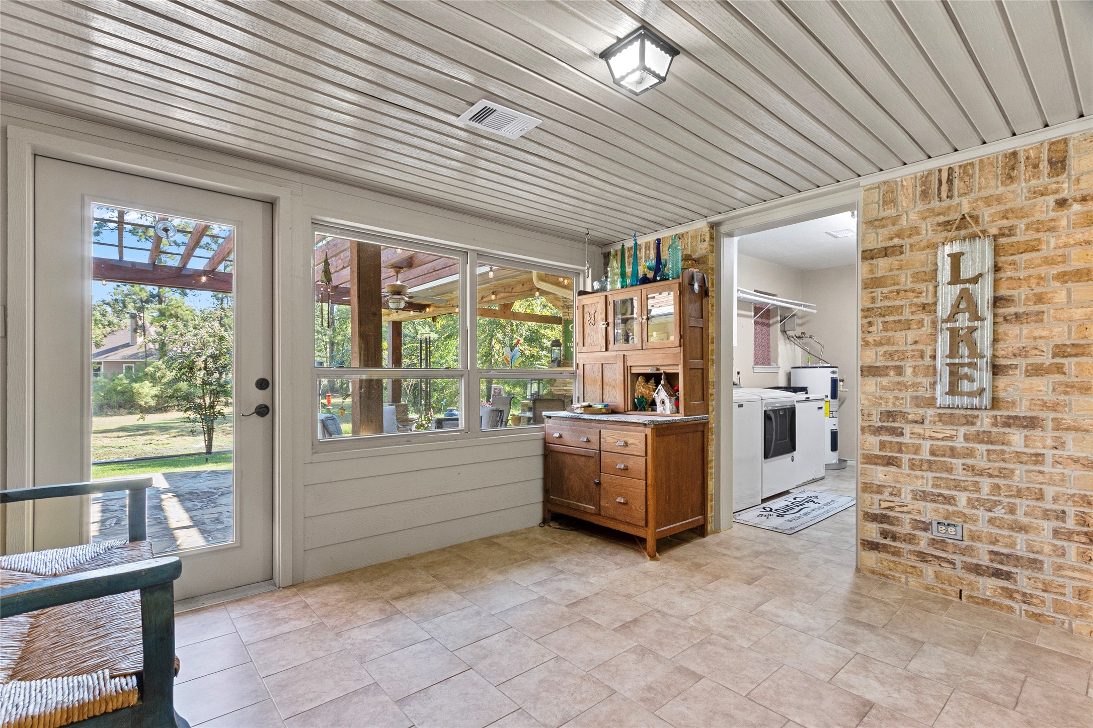 89 Heatley Street Trinity, TX 75862 - Photo 33 of 49 a view of furniture and window in a room