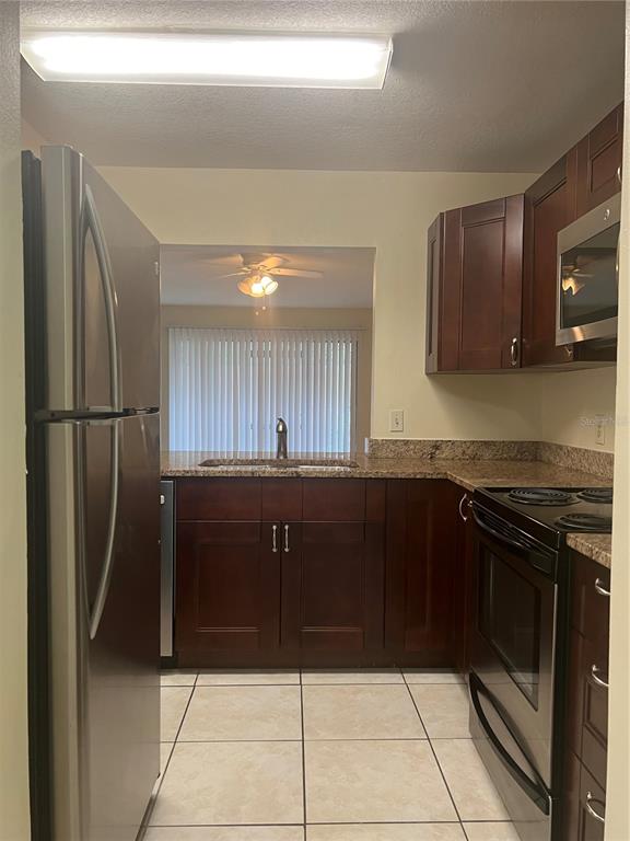 1428 Highland Ridge Circle Brandon, FL 33510 - Photo 7 of 19