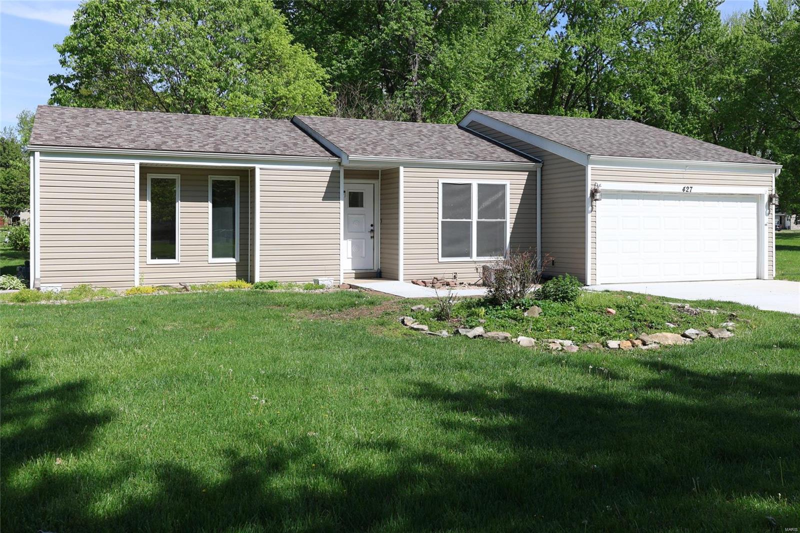 427 High Point Drive Edwardsville, IL 62025 - Photo 1 of 19