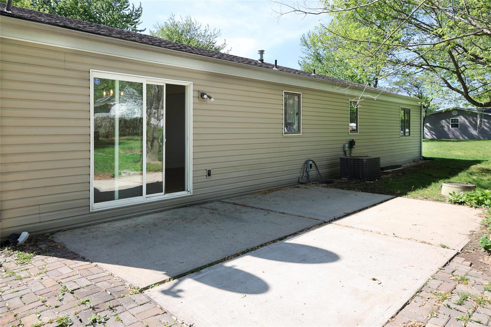 427 High Point Drive Edwardsville, IL 62025 - Photo 17 of 19