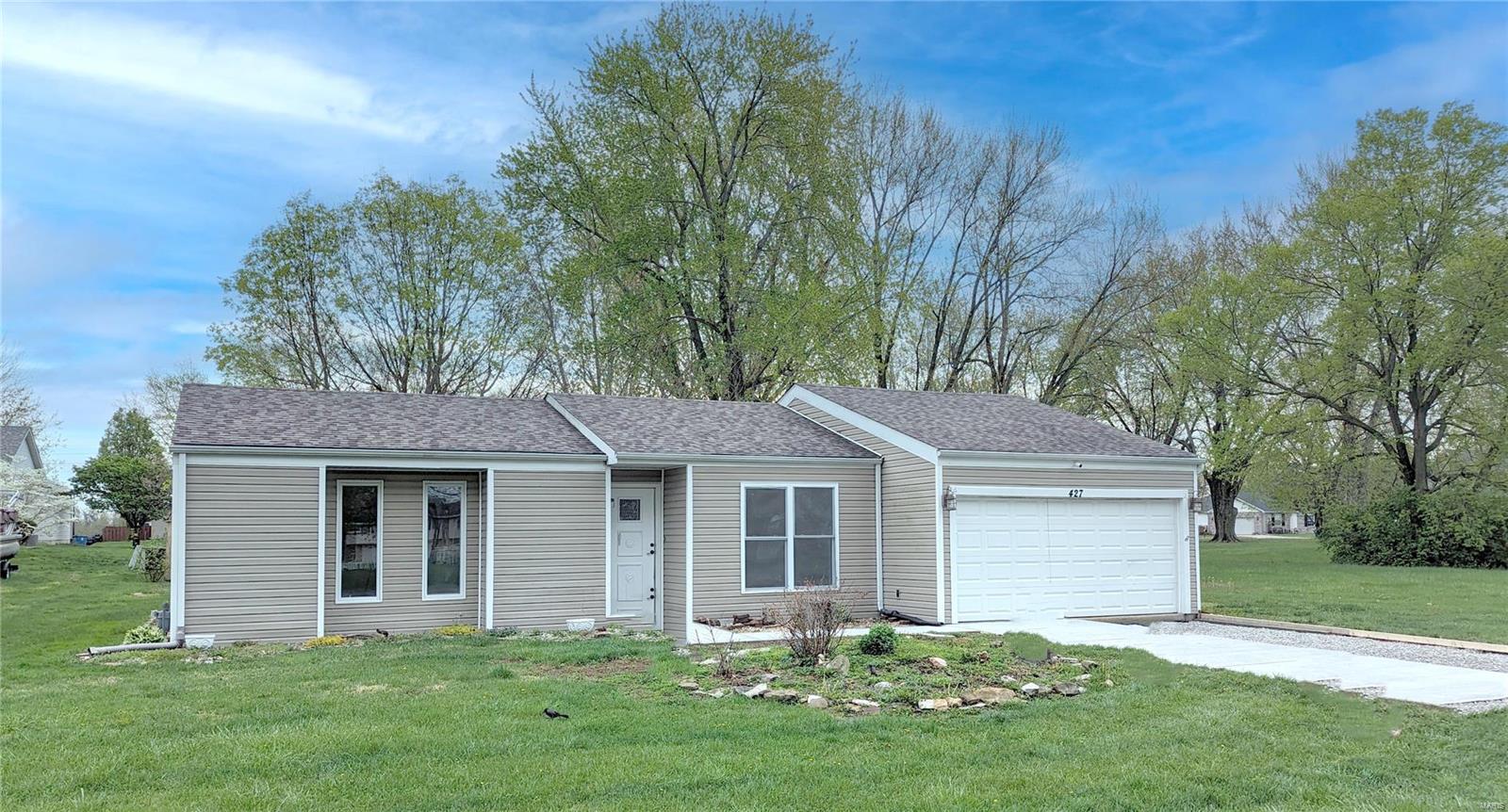 427 High Point Drive Edwardsville, IL 62025 - Photo 2 of 19