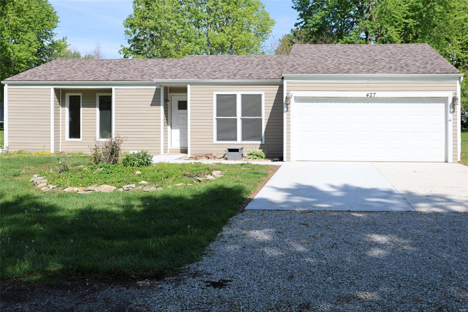 427 High Point Drive Edwardsville, IL 62025 - Photo 3 of 19