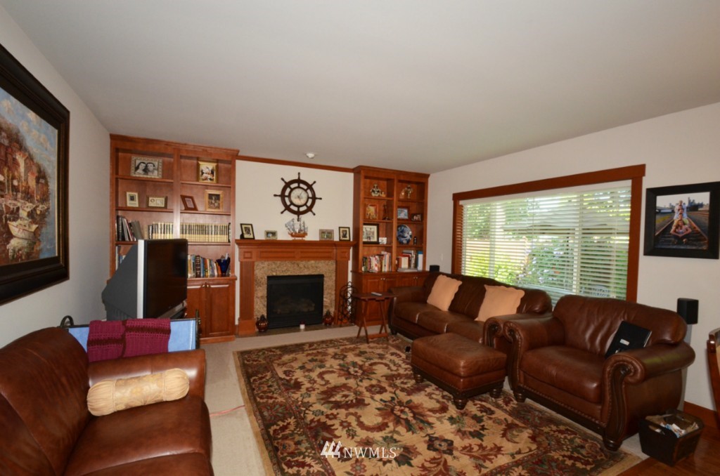 22507 5th Place West Bothell, WA 98021 - Photo 6 of 15