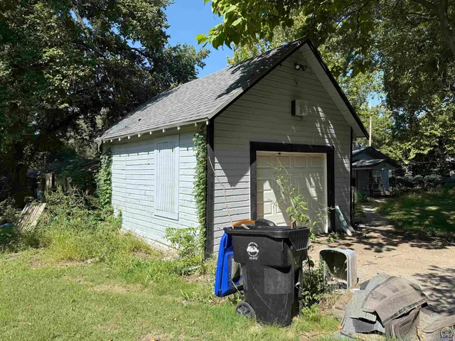 $69,500 | 505 Southeast Fairfax Street, Topeka, KS 66607