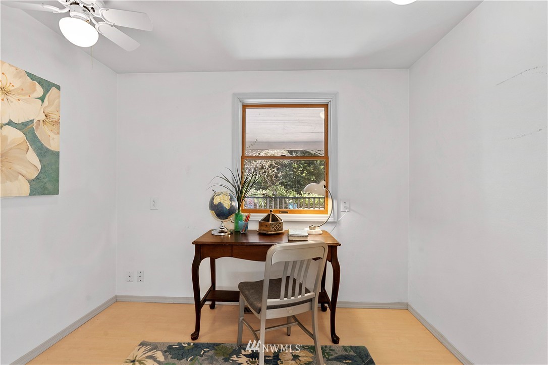 570 Southeast Spruce Road Port Orchard, WA 98367 - Photo 17 of 38 Gallery Image 17