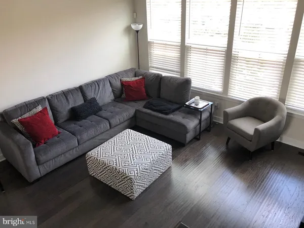 $3,350 | 6212 Editors Park Drive, Hyattsville, MD 20782