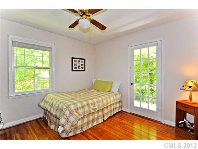 2933 Goneaway Road Charlotte, NC 28210 - Photo 12 of 16 Gallery Image 12