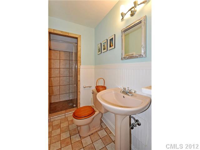 2933 Goneaway Road Charlotte, NC 28210 - Photo 15 of 16 Gallery Image 15
