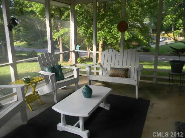 2933 Goneaway Road Charlotte, NC 28210 - Photo 10 of 16 Gallery Image 10