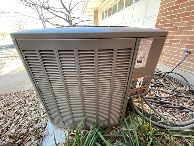 $599,000 | 1901 Greenbrook Parkway, Austin, TX 78723