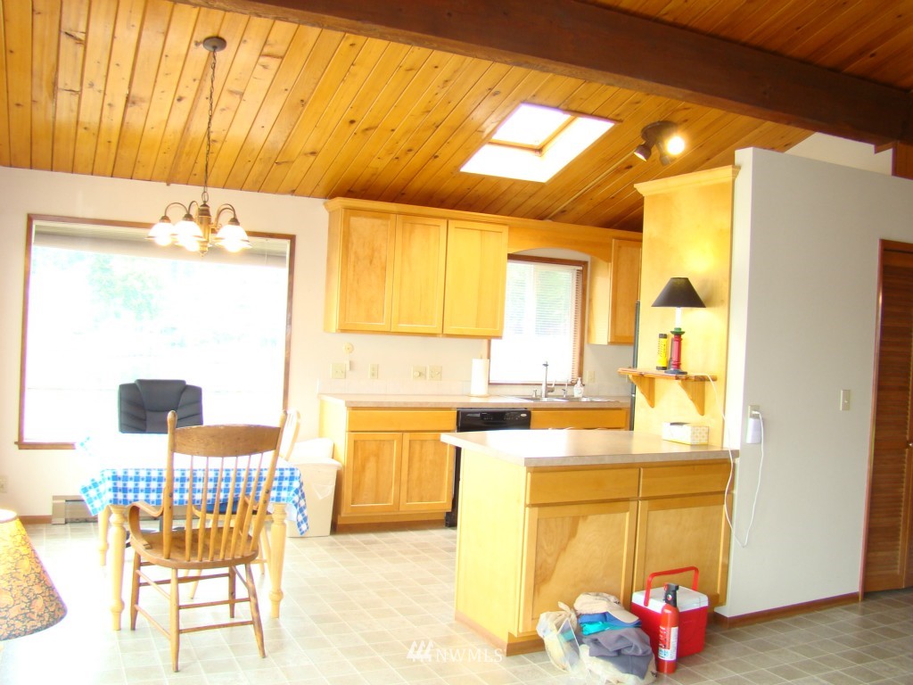 4323 Peninsula Road Stanwood, WA 98292 - Photo 5 of 16 Gallery Image 5