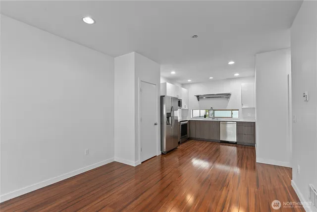 $2,995 | 4244 South Greenbelt Station Drive, Seattle, WA 98118