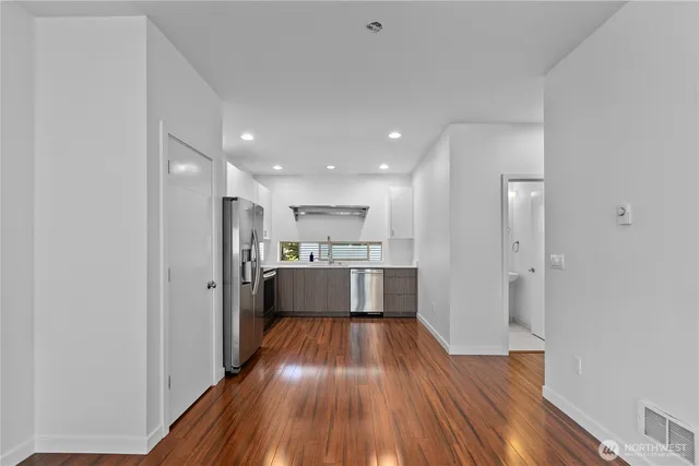 $2,995 | 4244 South Greenbelt Station Drive, Seattle, WA 98118