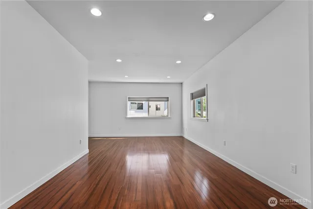 $2,995 | 4244 South Greenbelt Station Drive, Seattle, WA 98118