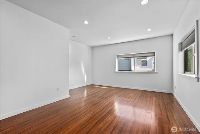 $2,995 | 4244 South Greenbelt Station Drive, Seattle, WA 98118