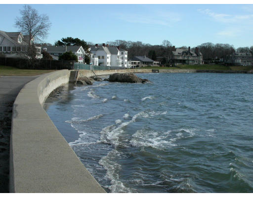 182 Puritan Road, Unit A Swampscott, MA 01907 - Photo 9 of 12 Gallery Image 9