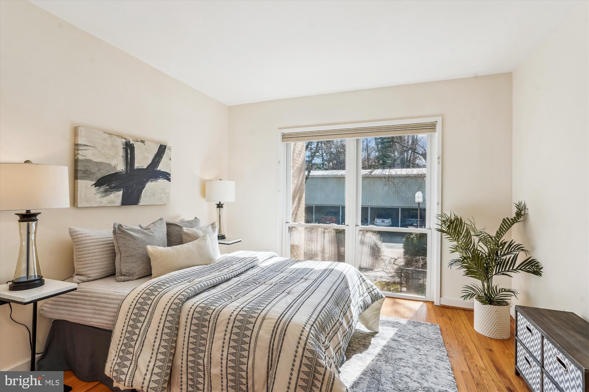 11472 Orchard Lane Reston, VA 20190 - Photo 24 of 47 Bedroom 3