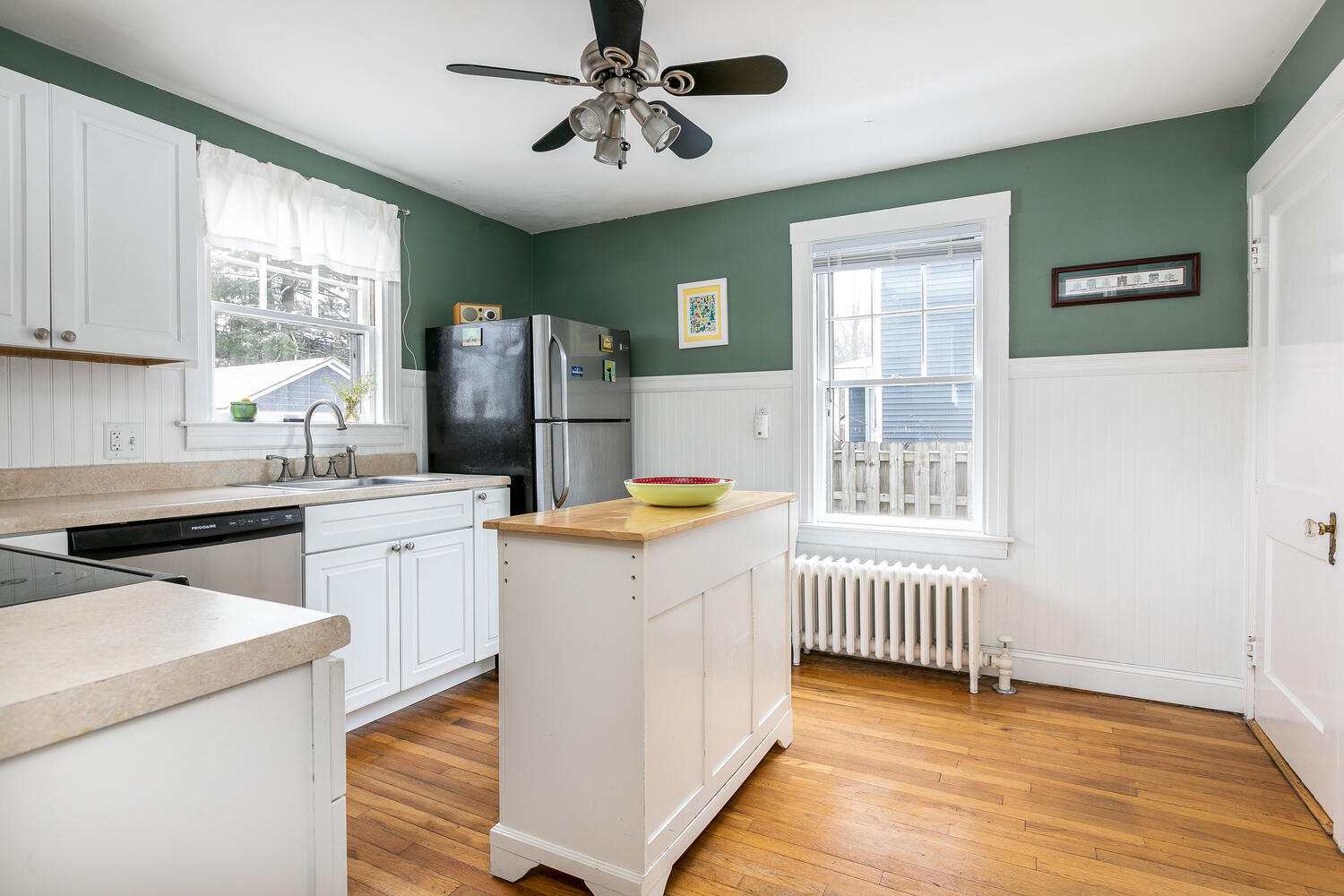 74 Wellington Road Portland, ME 04103 - Photo 13 of 40 74 Wellington Rd Portland ME-large-014-0