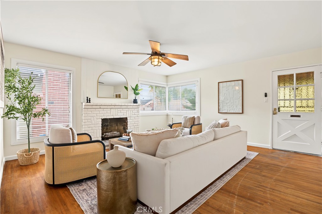 1118 Rumbold Street Gardena, CA 90248 - Photo 4 of 34 Gallery Image 4