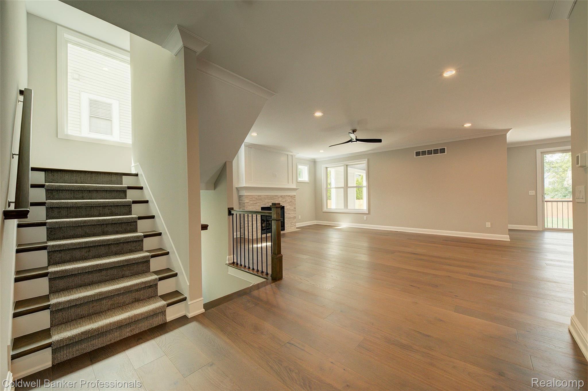 2413 Manchester Road Birmingham, MI 48009 - Photo 21 of 84 4H8A7121_2_3.jpg