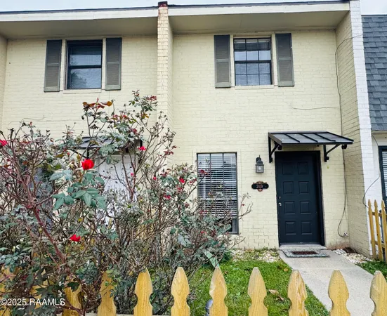 $1,295 | 2419 Robley Drive, Lafayette, LA 70503