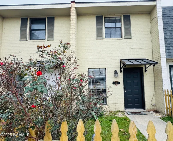 $1,295 | 2419 Robley Drive, Lafayette, LA 70503