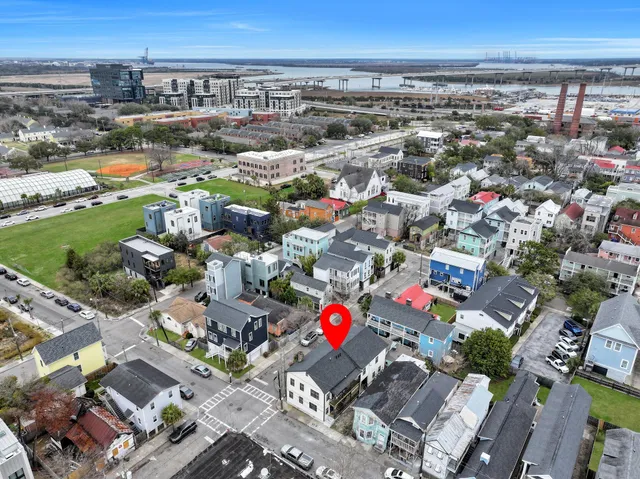 $2,700 | 90 Hanover Street, Unit B, Charleston, SC 29403