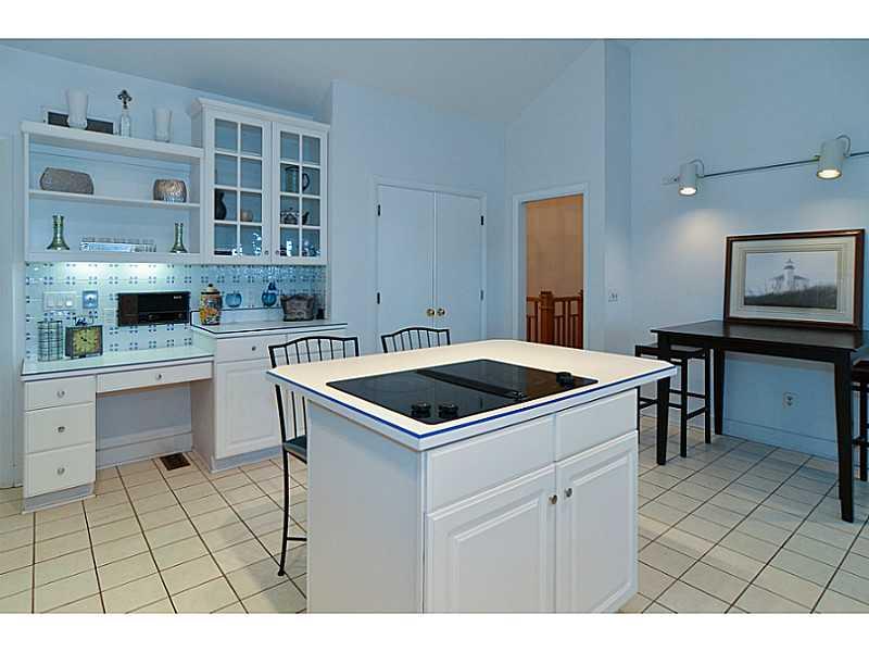116 Tree Farm Road Fox Chapel, PA 15238 - Photo 5 of 25 Kitchen.