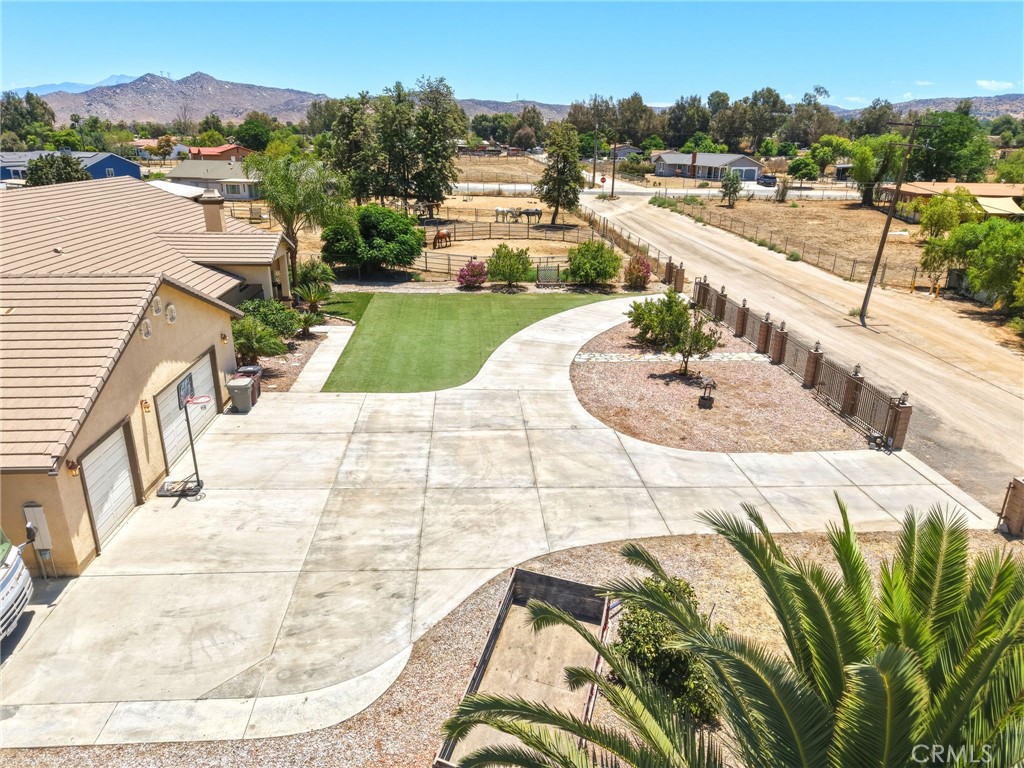 30510 Phillip Road Nuevo, CA 92567 - Photo 7 of 83