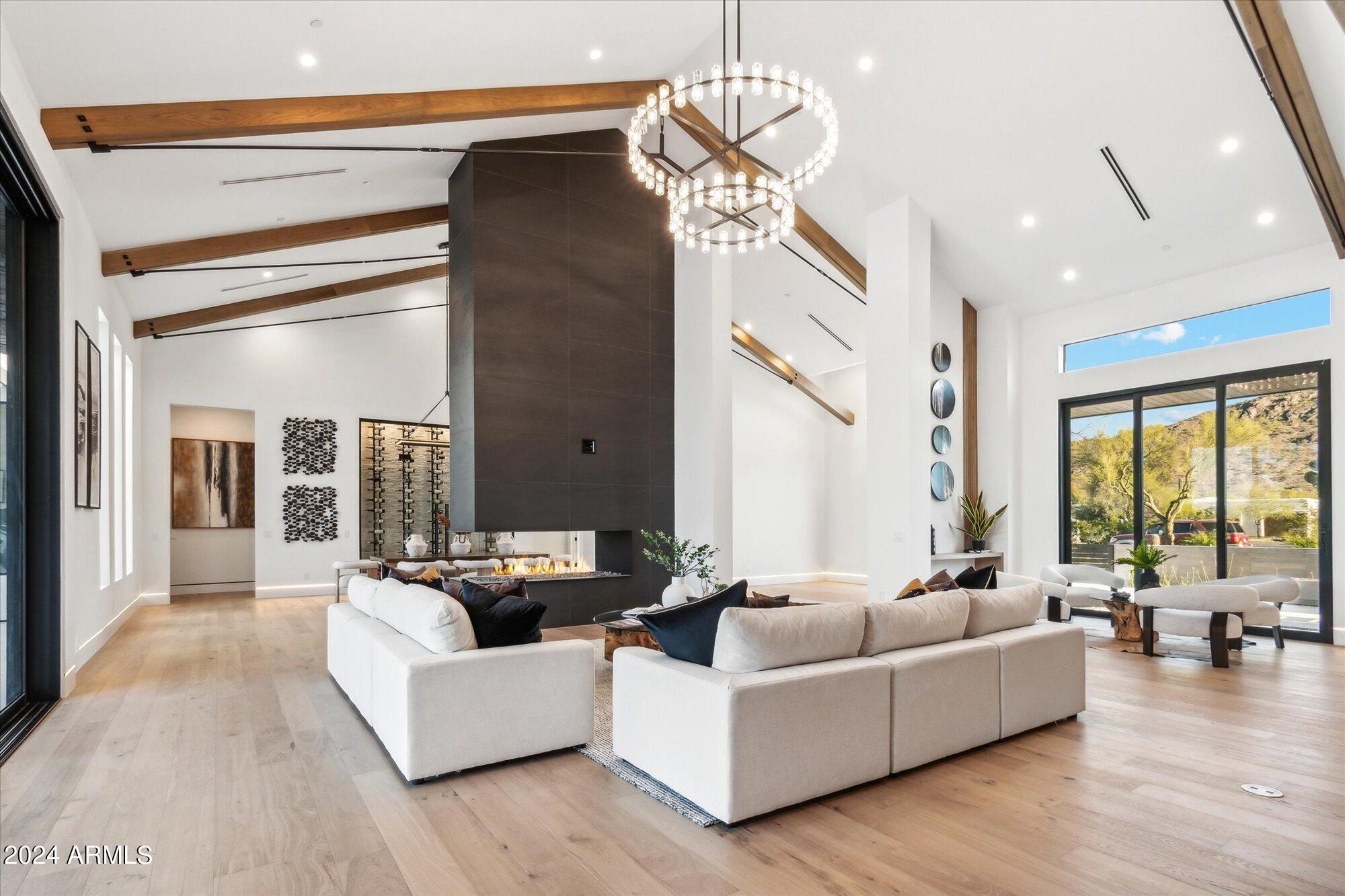 4116 East Mountain View Road Phoenix, AZ 85028 - Photo 11 of 100 009-DSC_4677