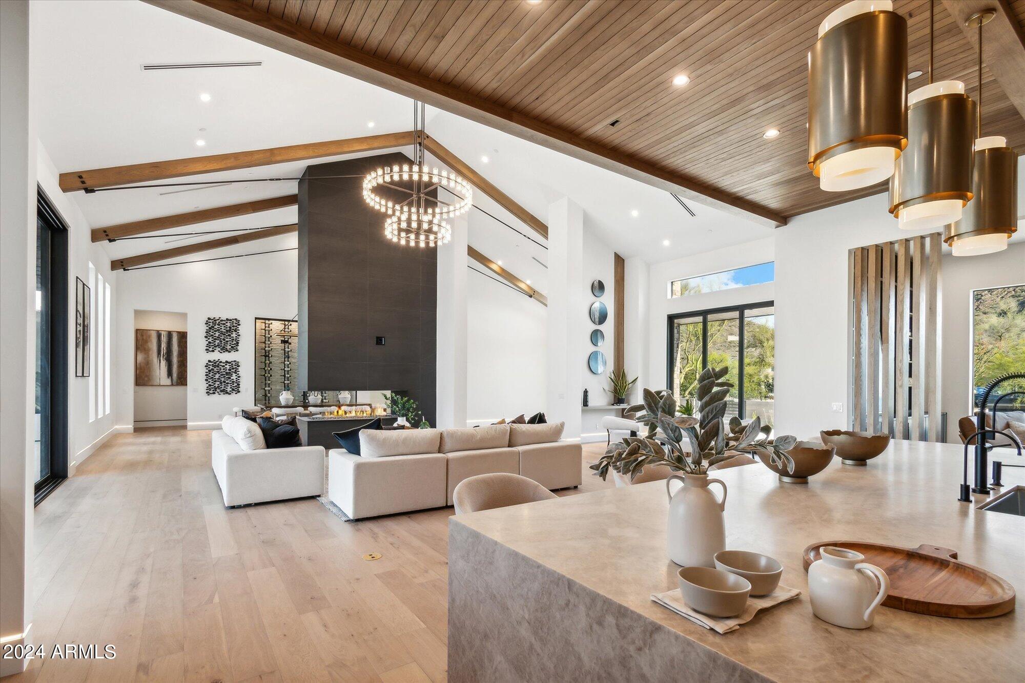 4116 East Mountain View Road Phoenix, AZ 85028 - Photo 13 of 100 011-DSC_4592