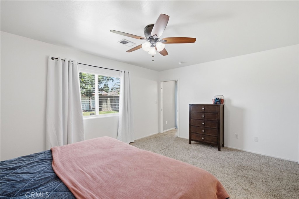 5716 March Meadows Way Bakersfield, CA 93313 - Photo 23 of 47