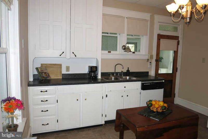 311 Valley Road Lancaster, PA 17601 - Photo 11 of 20