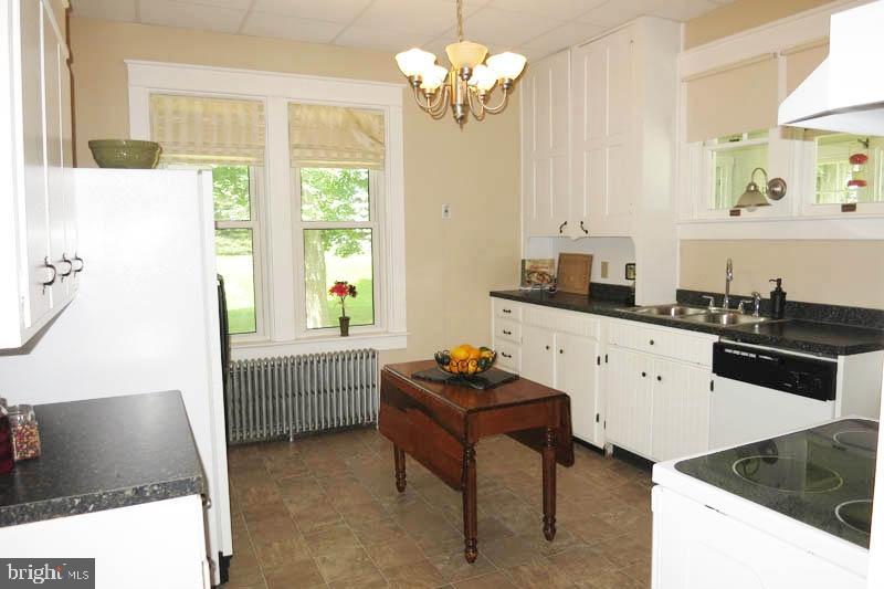 311 Valley Road Lancaster, PA 17601 - Photo 10 of 20