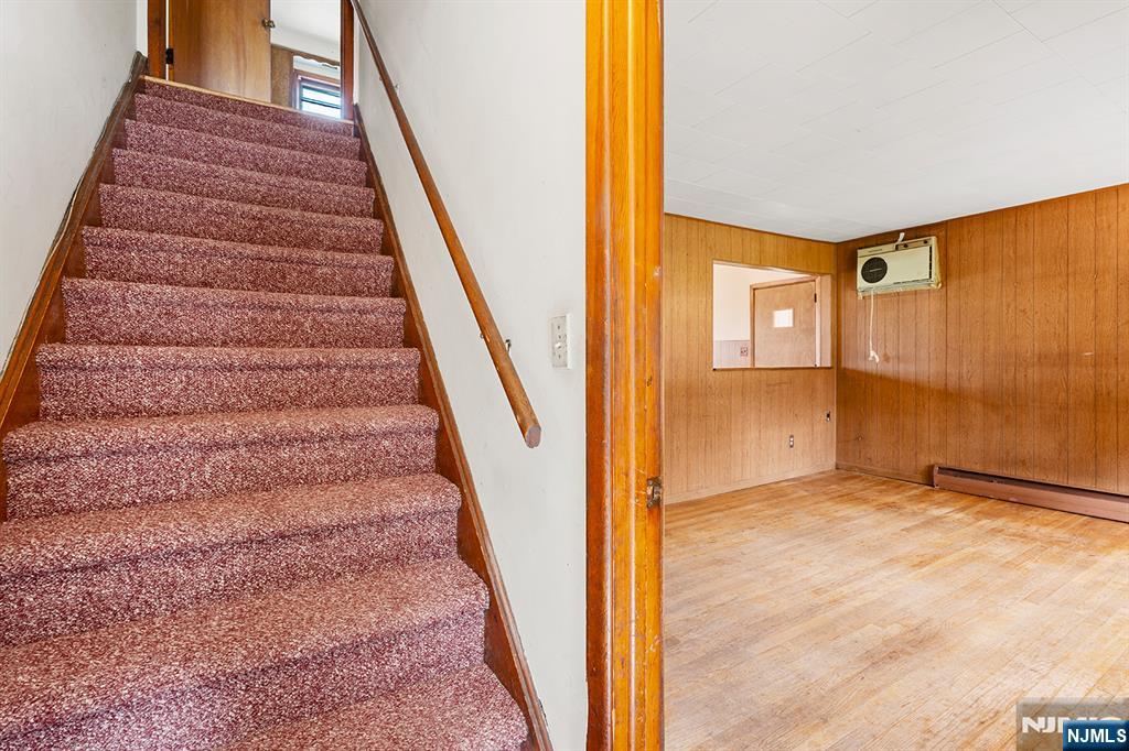 677 Greeley Avenue Fairview, NJ 07022 - Photo 18 of 34