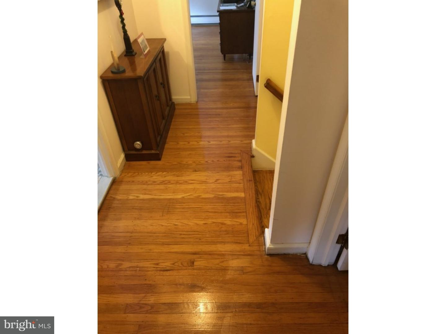 81 Glendale Road Exton, PA 19341 - Photo 16 of 24 Hallway
