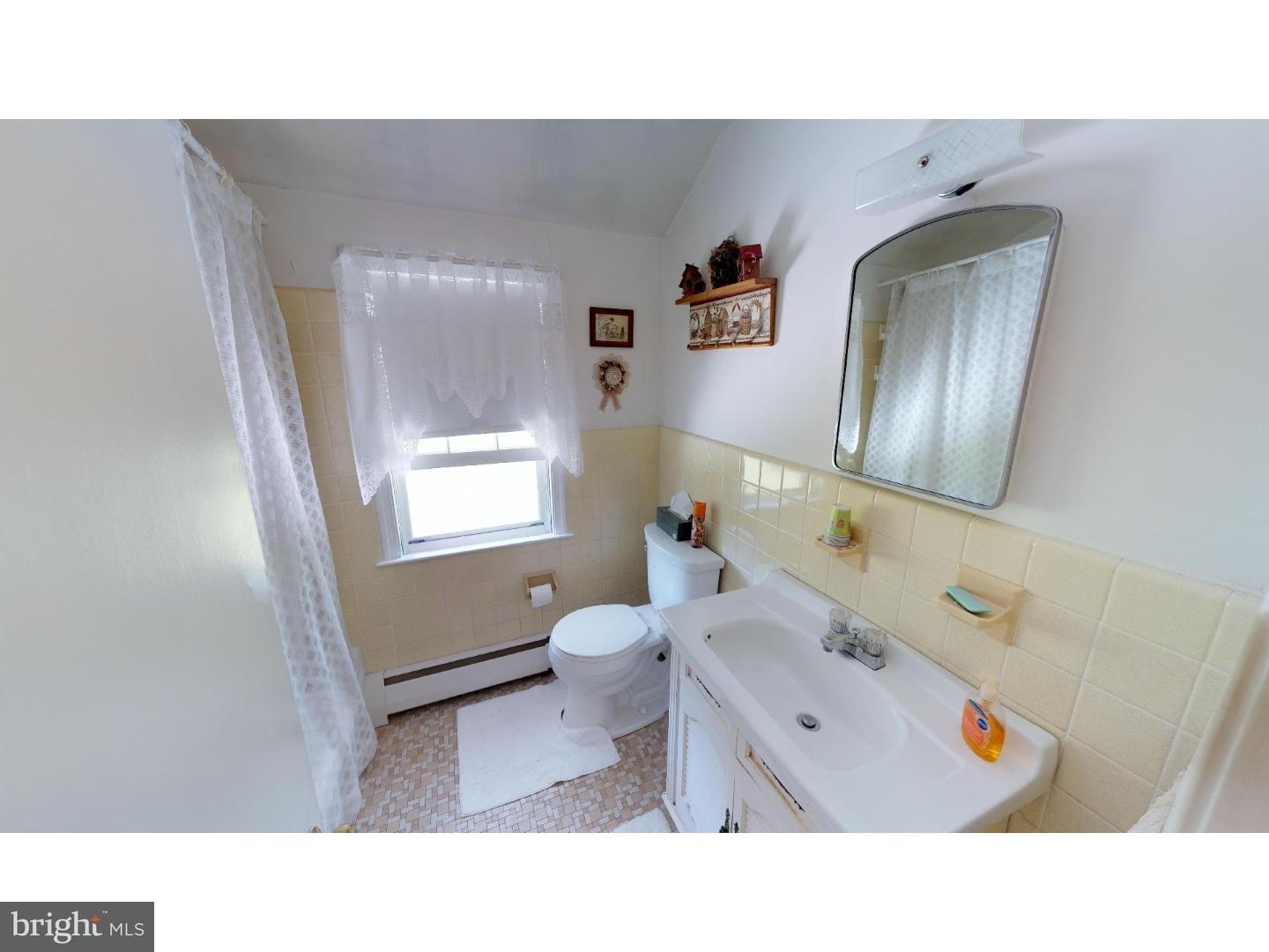 81 Glendale Road Exton, PA 19341 - Photo 17 of 24 Bathroom