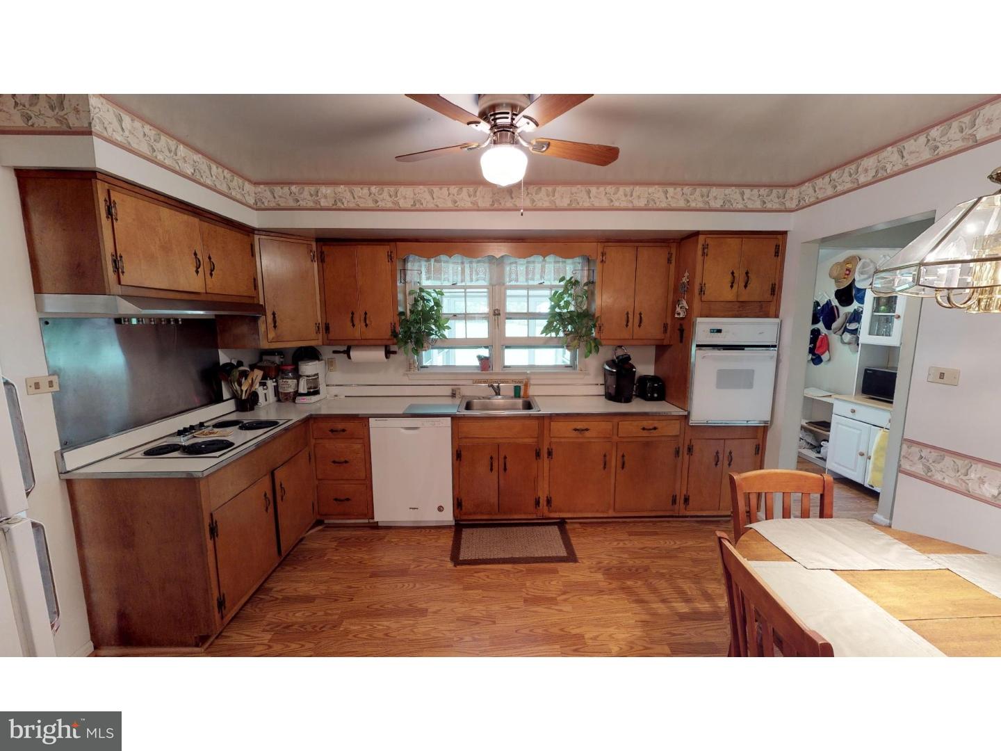 81 Glendale Road Exton, PA 19341 - Photo 5 of 24 Kitchen