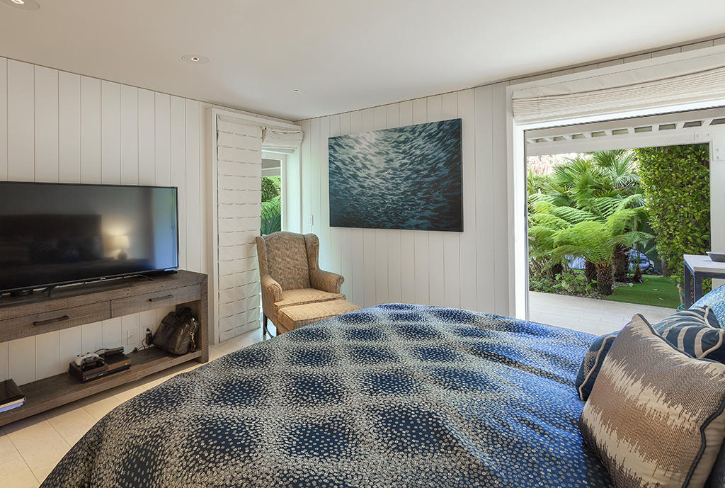 1014 Fairway Road Montecito, CA 93108 - Photo 11 of 17 9-1014 Fairway Bedroom.pg