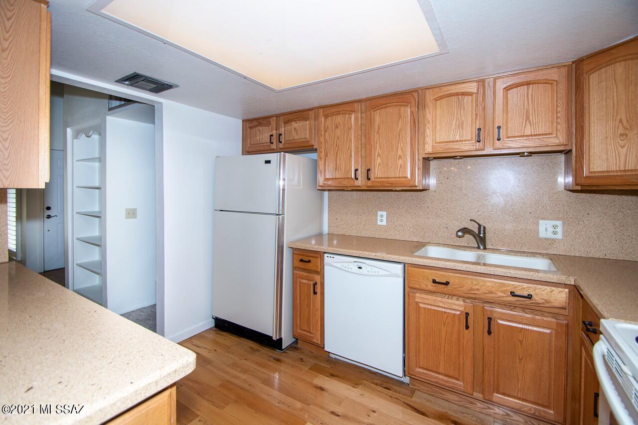 8255 North Oracle Road, Unit 201 Tucson, AZ 85704 - Photo 11 of 21 Gallery Image 11